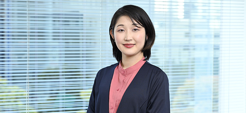 こちらに微笑むM.Tさん